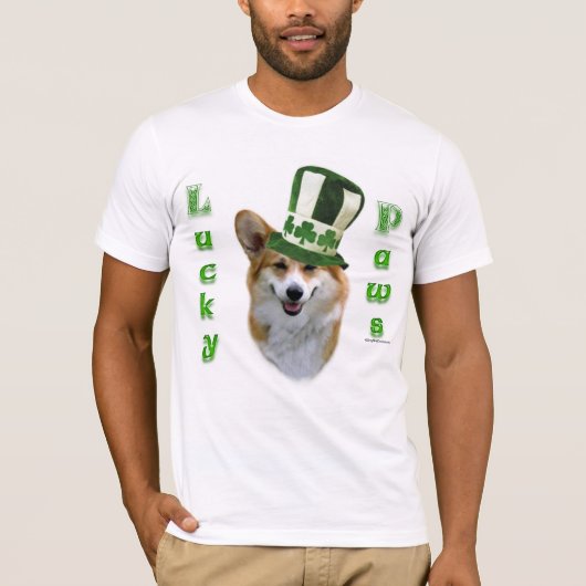 Corgi Lucky Paws; Corgi St Patrick's Day gift Tシャツ (正面)