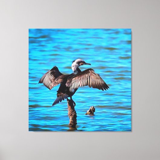 Cormorant With Outspread Wings On Blue Water Art キャンバスプリント (正面)