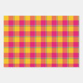 Corn and Razzmatazz Plaid Yellow Pink ラッピングペーパーシート (正面2)