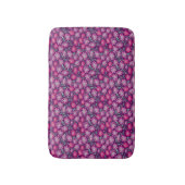 Cornflowers In Crayon Pink Burgandy バスマット (正面縦)