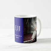 Coronation pose of Queen Elizabeth II, Coffee Mug コーヒーマグカップ (正面右)