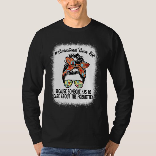 Correctional Nurse Prison RN Tシャツ (正面)