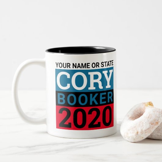 Coryのブッカー2020の政治Merchの上昇 ツートーンマグカップ (ドーナツ)
