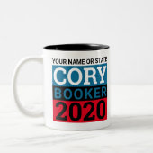 Coryのブッカー2020の政治Merchの上昇 ツートーンマグカップ (左)