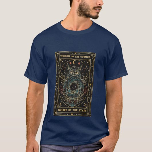 Cosmic Oracle Owl • Mystical Celestial Tシャツ (正面)
