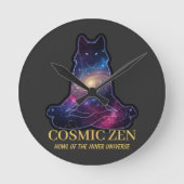 Cosmic Zen Wolf – Meditating Galaxy (NO NUMBERS) ラウンド壁時計 (正面)