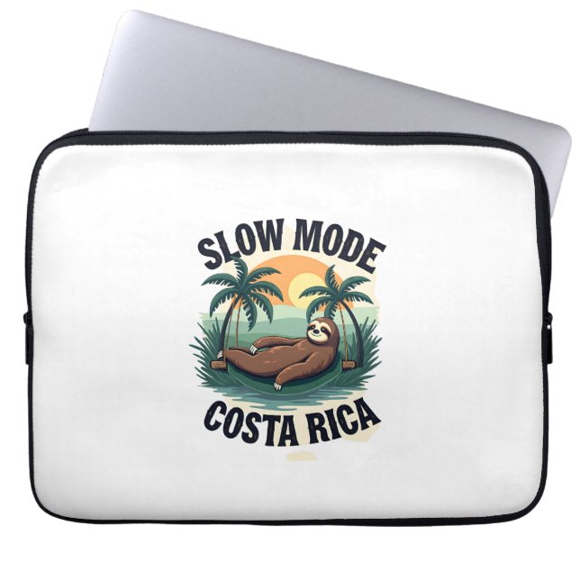 Costa Rica Sloth Vintage Vacation Shirt ラップトップスリーブ (正面)