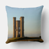 Cotswoldsの装飾用クッションのブロードウェイタワー クッション (裏面)