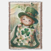 Cottage Leprechaun Patchwork Quilt Scene スローブランケット (正面縦)