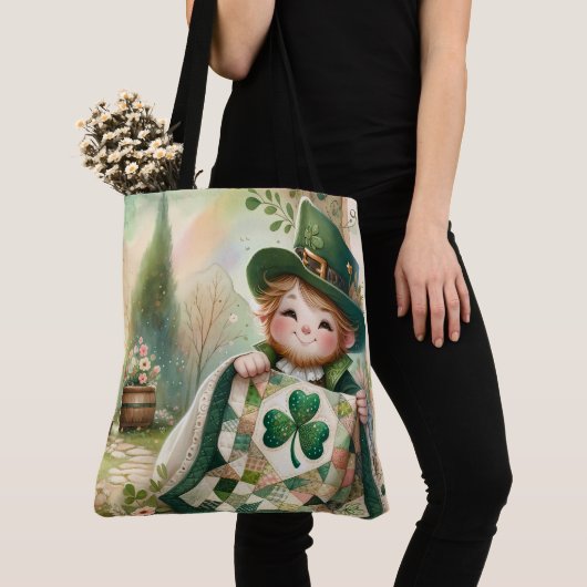 Cottage Leprechaun Patchwork Quilt Scene トートバッグ (クローズアップ)