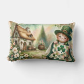 Cottage Leprechaun Patchwork Quilt Scene ランバークッション (正面)