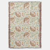 Cottagecore Hedgehog スローブランケット (正面縦)