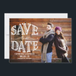 Country Chic 素朴 Save the Date Photo セーブザデート<br><div class="desc">国の素朴なタイポグラフィをフィーチャーした日付写真の発表を保存。</div>