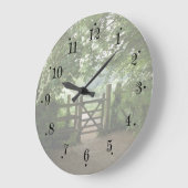 Country Farmhouse Garden Meadow Gate Wall Clock ラージ壁時計 (傾斜)