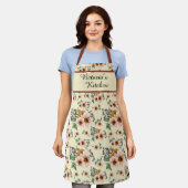 Country Pink and Rust Floral All-Over Print Apron エプロン (着用した状態)