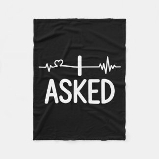 Couple matching engagement party i asked premium  フリースブランケット