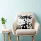 Couple of Kittens  in Love on Graffiti Wall クッション (椅子)