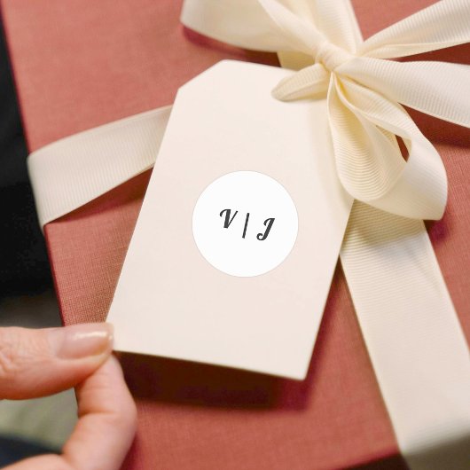 Couple’s Initials on Black and White Small ラウンドシール