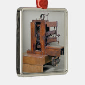 Couseuse',最初のミシン1830年 メタルオーナメント (右)