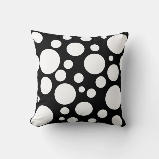 Coussin motif pois de différentes tailles クッション (正面)