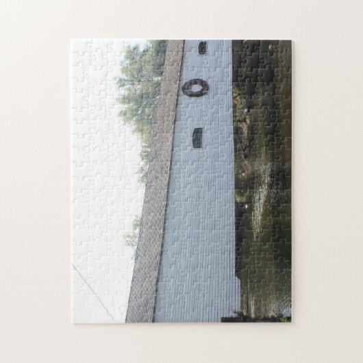 Covered Bridge Close Up ジグソーパズル (縦)