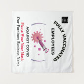 Covidロゴに対する予防接種を受けたビジネスマン タペストリー (正面(横))