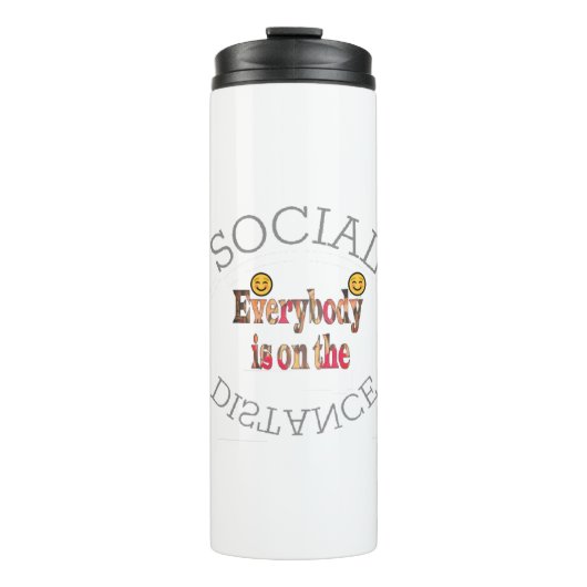 COVID-19生き延び – 強さのメッセージ タンブラー (正面)