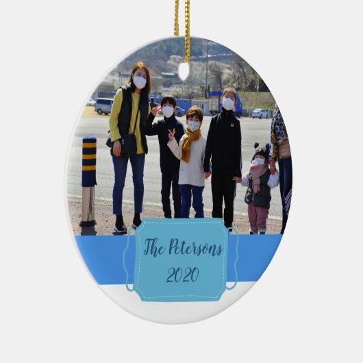 covid-19私たちの最初のパンデミックなクリスマスフォトメモリ セラミックオーナメント (右)