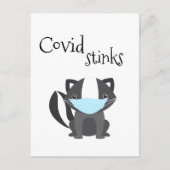 Covid Stinks おもしろい Skunk検疫顔マスク ポストカード (正面)