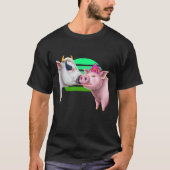Cow kissing Pig Tシャツ (正面)