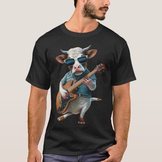 Cow Playing Electric Guitar Animal Cow Guitar Tシャツ (正面)