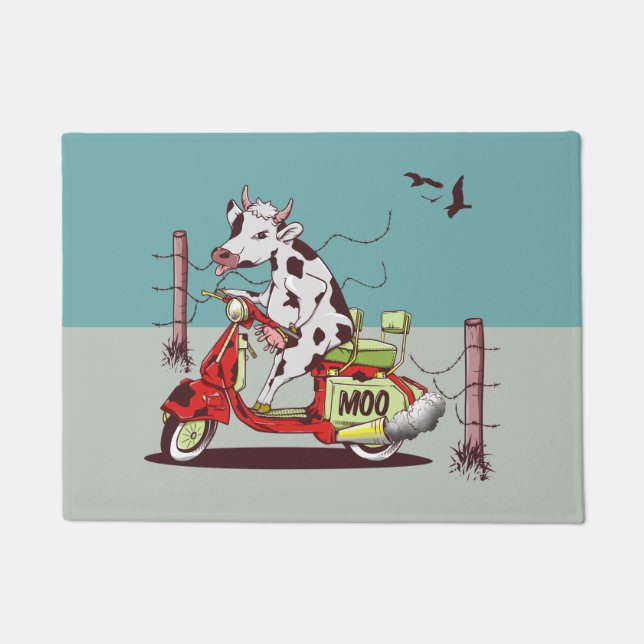 Cow riding a retro moped ドアマット (正面)