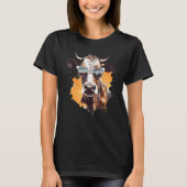 Cow With Sunglasses Farmer 1 Tシャツ (正面)