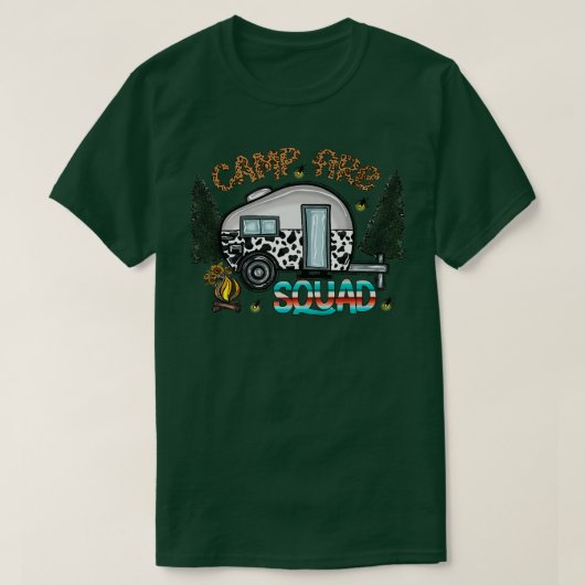 Cowhide Camping Trailer Campfire Squad Western Cam Tシャツ (デザイン正面)
