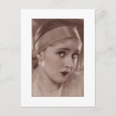 coy beauty from the deco age ポストカード (正面)
