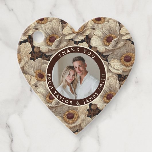 Cozy Anemones Themed Winter Wedding フェイバータグ (正面)