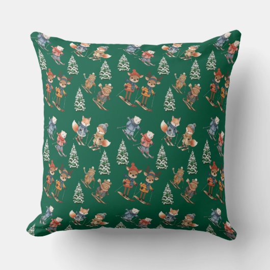 Cozy Animals Skiing Throw Pillow クッション (正面)