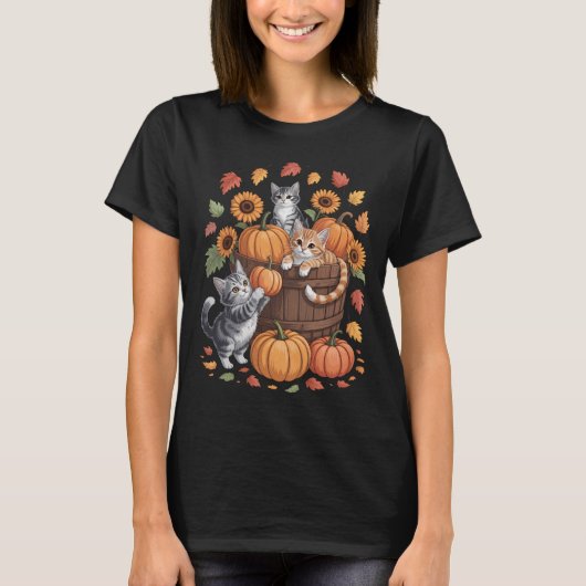 Cozy Autumn Kittens and Pumpkins Fall Harvest Tシャツ (正面)