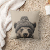 Cozy Bear in Beanie - Cute Winter Animal  クッション (ブランケット)