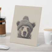 Cozy Bear in Beanie - Cute Winter Animal  台座サイン (インサイチュ)
