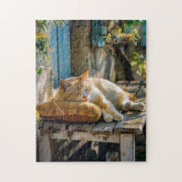 Cozy Cat Sleeping in Garden on Bench ジグソーパズル