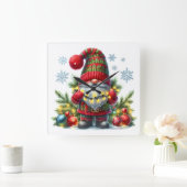 Cozy Christmas Gnome Art – Festive Holiday スクエア壁時計 (ホーム)