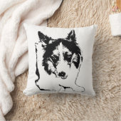 Cozy Corgi by Candlelight クッション (ブランケット)