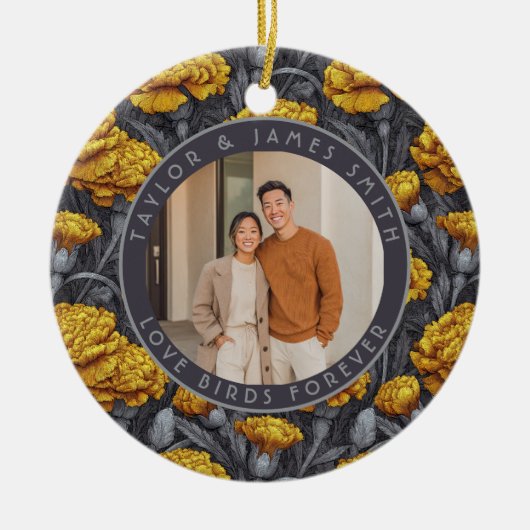 Cozy Custom Carnation Aesthetic Spring Wedding セラミックオーナメント (正面)