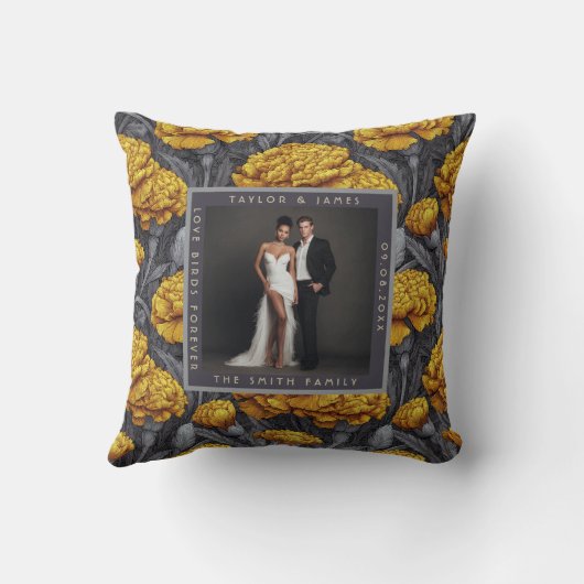 Cozy Custom Carnation Sparkle Vineyard Wedding クッション (裏面)