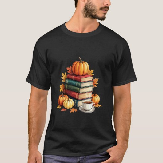 Cozy Fall Reading Books Pumpkin Coffee Design Tシャツ (正面)