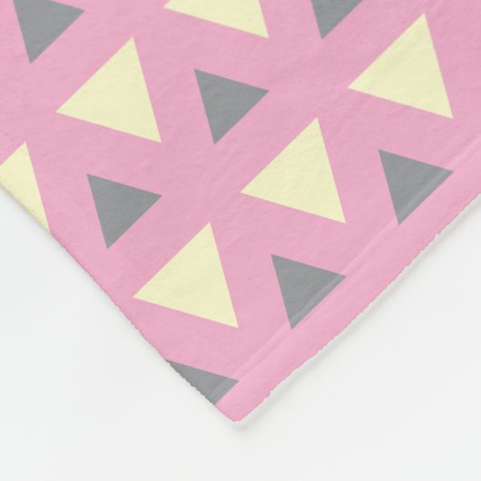 Cozy Fleece Blanket  Modern Geometric Pattern フリースブランケット (角)