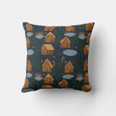Cozy Gingerbread Houses Pattern Throw Pillow クッション (裏面)