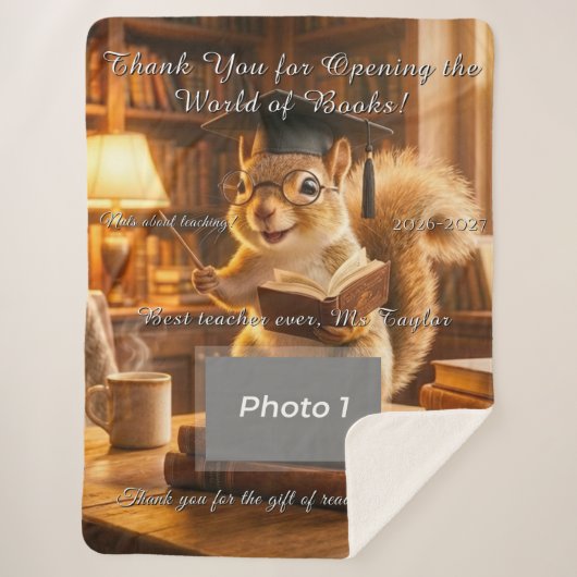 Cozy Library Squirrel Teacher Appreciation Blanket シェルパブランケット (正面)