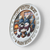 Cozy Night Snowmen Warm Hugs ラージ壁時計 (傾斜)